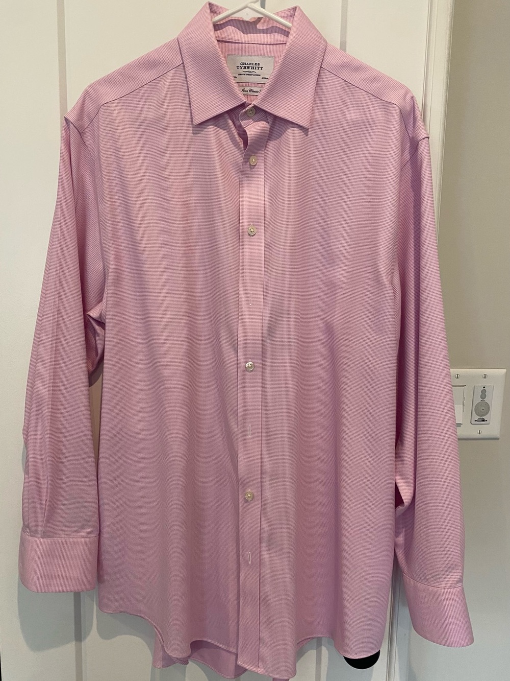 Charles Tyrwhitt Light Pink Long-Sleeve Dress Shirt